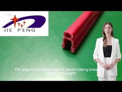 Rood PVC-plastic buisje